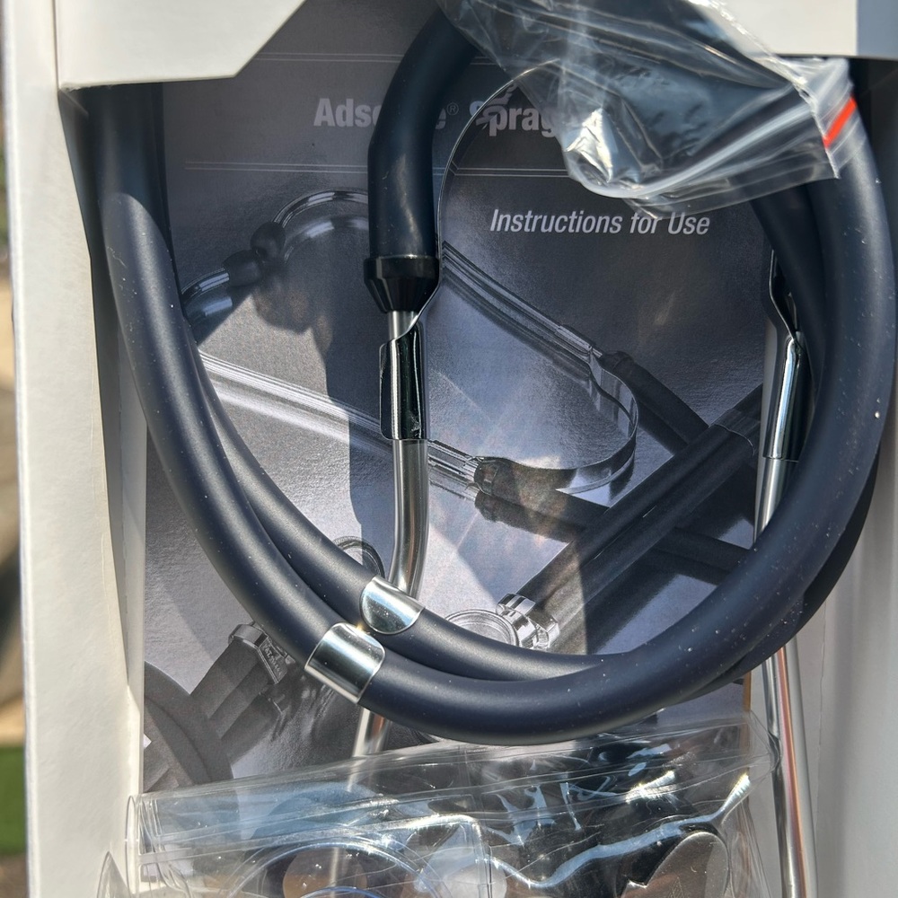 Stethoscope - Picture 7 of 7